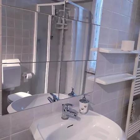 Le Ruote 住宿加早餐酒店 Vezzano sul Crostolo